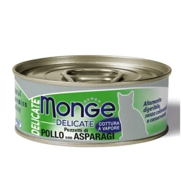 Delicate pezzetti di pollo con asparagi